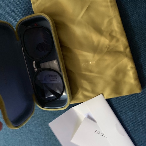 Sunglasses - Picture 1 of 3